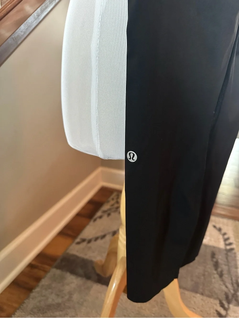 Lulu Lemon High-Waist Pocket Leggings - M1024